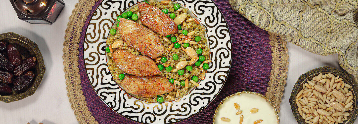 Freeka with Chicken Fillet with green peas